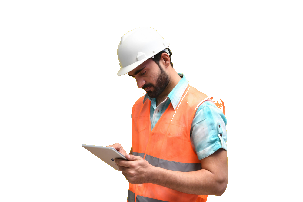 Colaborador de campo lançando diário no tablet